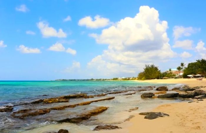 martinique beach alongside the rocks