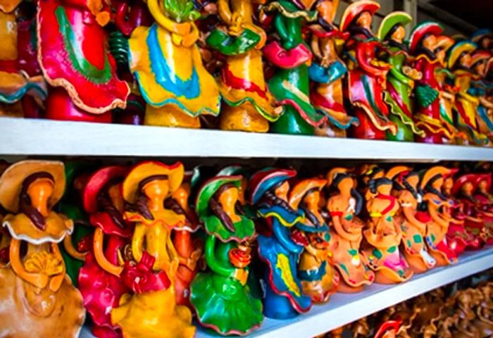 rows of Munecas Lime souvenirs, the distinctive faceless dolls from the Dominican Republic