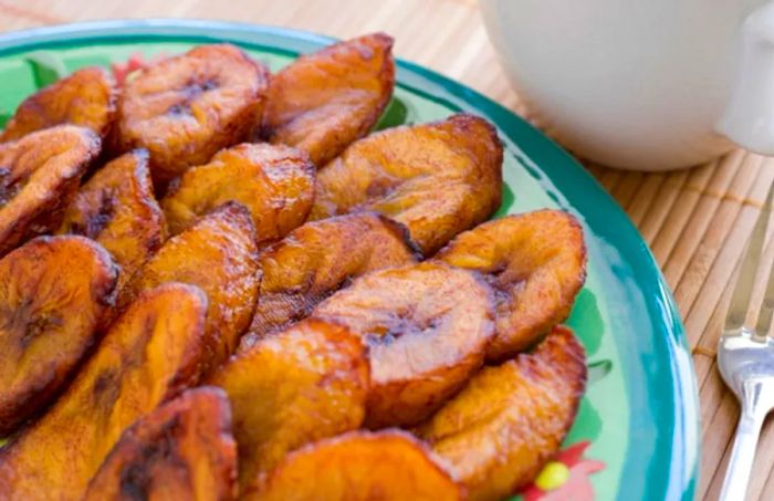 a serving of fried plantains