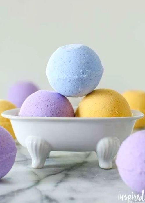 lush-bath-bomb-743x1024