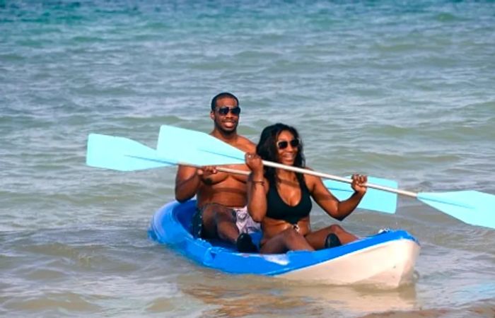 A couple kayaking in Cozumel