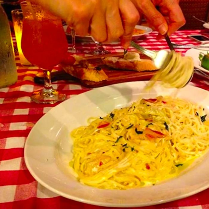 A plate of spaghetti from Cucina del Capitano