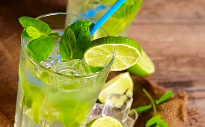 A refreshing mojito with mint garnish