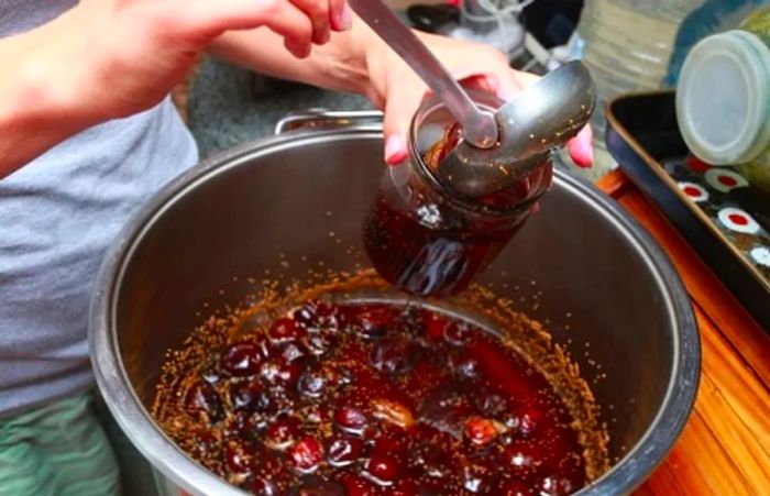 fresh fig jam being crafted