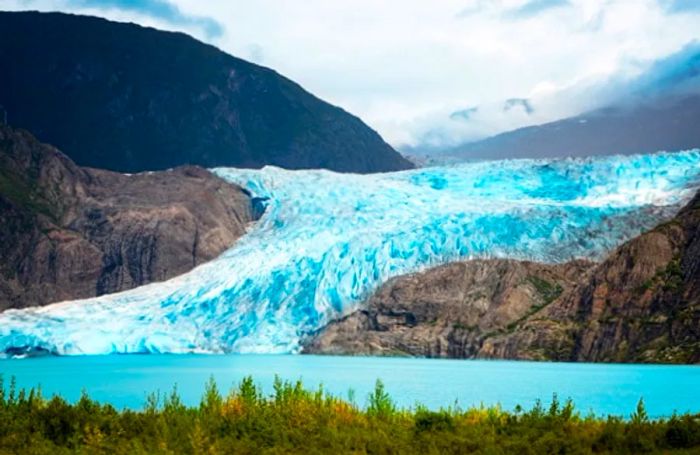 Mendenhall Glacier in Juneau, Alaska