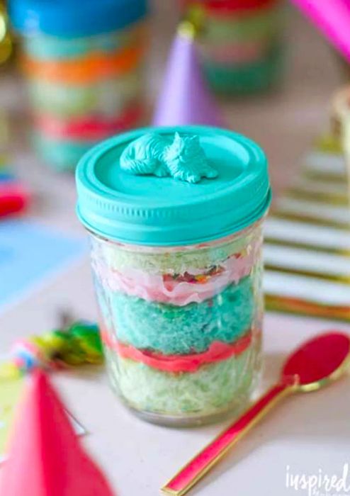 colorful-mason-jars-cakes-736x1024