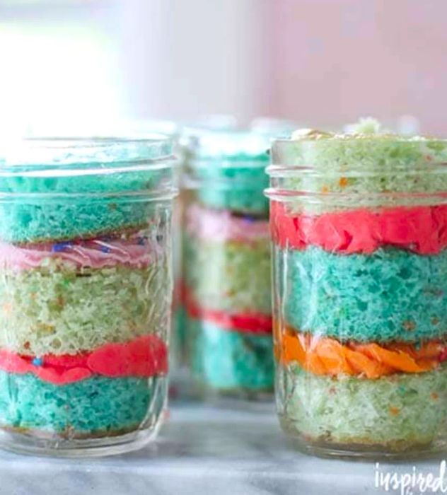 mason-jar-cake-930x1024