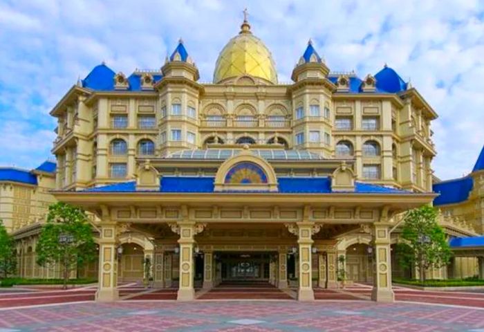 Tokyo Disneyland Hotel