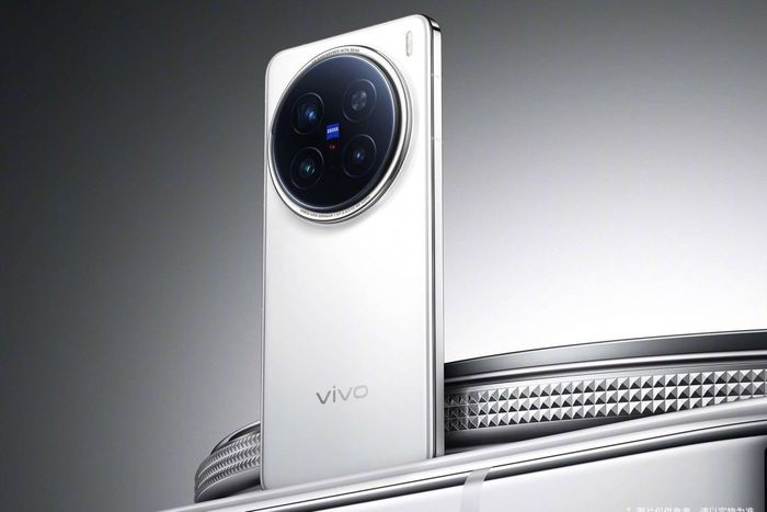 Vivo X200 Pro sở hữu thiết kế cao cấp.