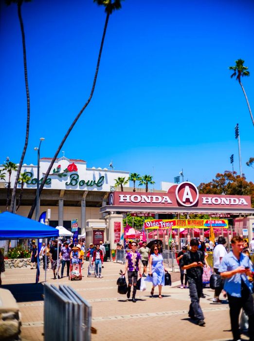 At the entrance to the Rose Bowl Flea Market