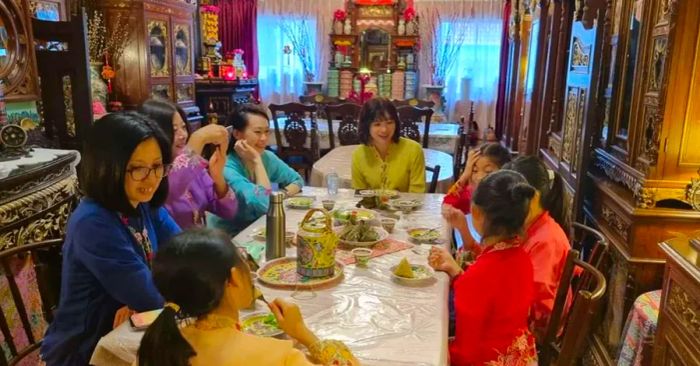 Immerse Yourself in Peranakan Culture with Tours in Joo Chiat