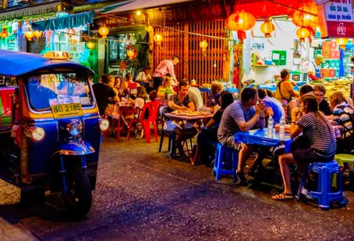 Night tours with Tuk Tuks