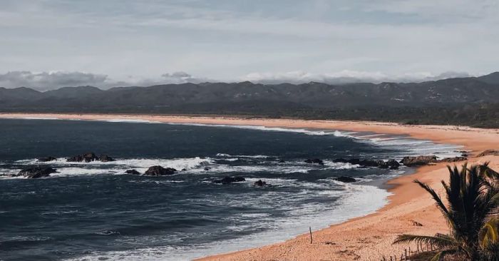 The tranquil beach at Mayto, Jalisco