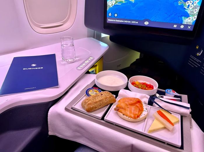 Breakfast Service on the Flight from Paris (CDG) to New York (JFK) in Air France's Business Class Cabin.