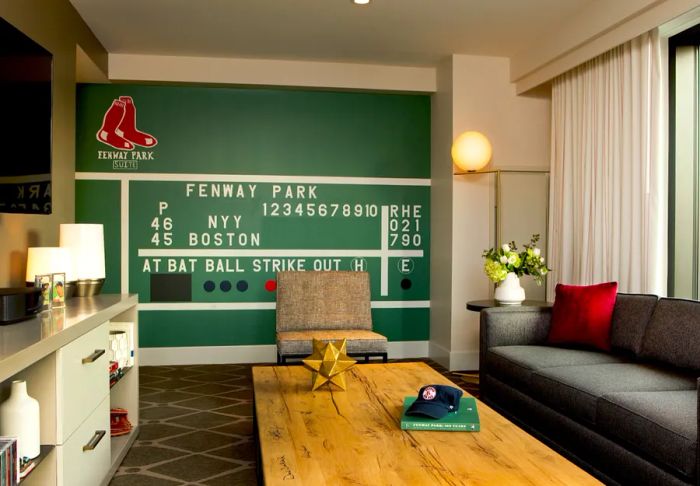 Situated just steps from Fenway Park, Hotel Commonwealth incorporates the rich history of America’s oldest baseball stadium into many of its suites.