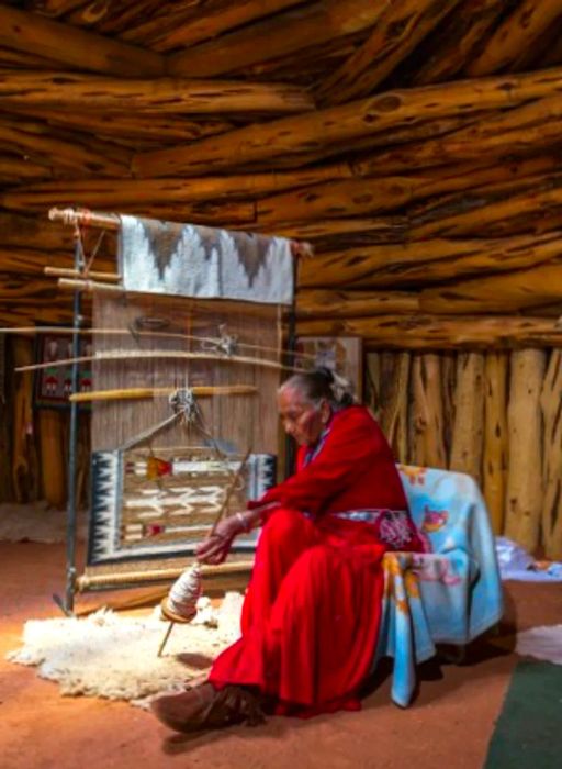 Navajo Rug Weaving in Monument Valley