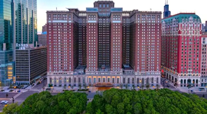 The impressive exterior of the expansive Hilton Chicago on Michigan Avenue.