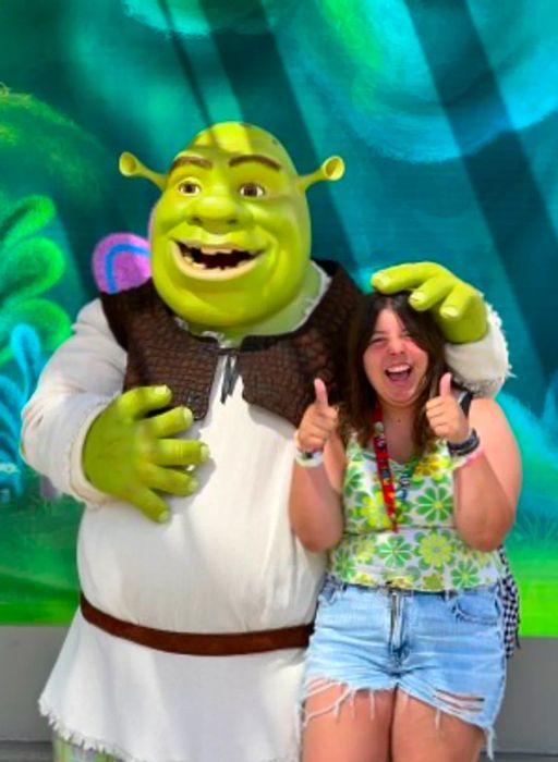 Sage meets Shrek at Universal Studios.