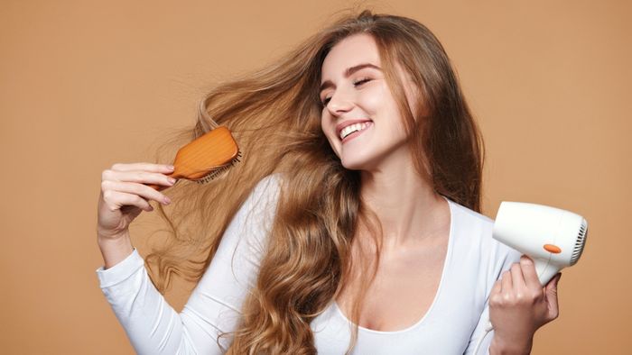 Cách giữ nếp tóc uốn 12