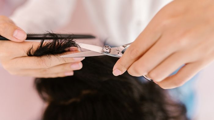 Cách giữ nếp tóc uốn 9