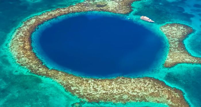 Discover the Great Belize Barrier Reef: A UNESCO World Heritage Site