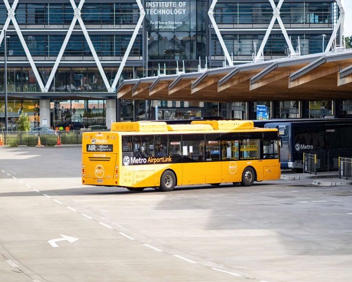 cách di chuyển từ sân bay Auckland về trung tâm thành phố