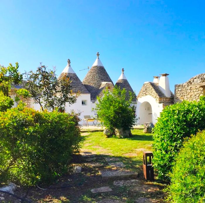 WTG-Italy-Puglia-trullo-Melograno.jpg