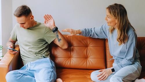 Họ sẽ không muốn nghe những điều phản đối.