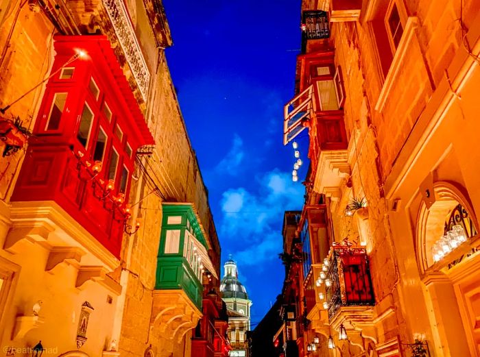 Birgu Fest offers a unique opportunity for visitors to explore the city of Birgu by candlelight.