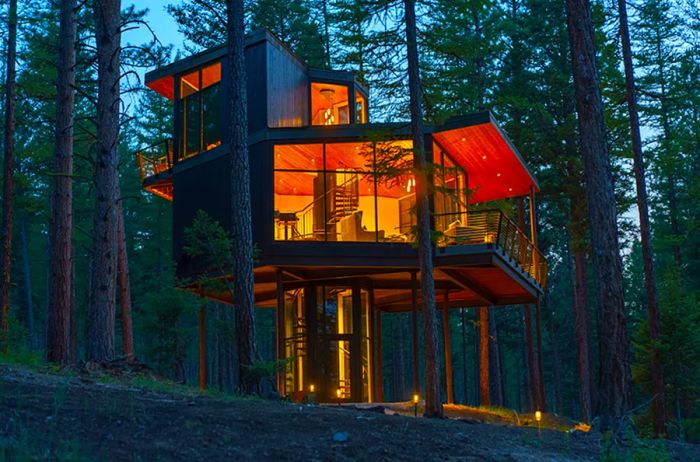 Green O Tree Haus located in Montana