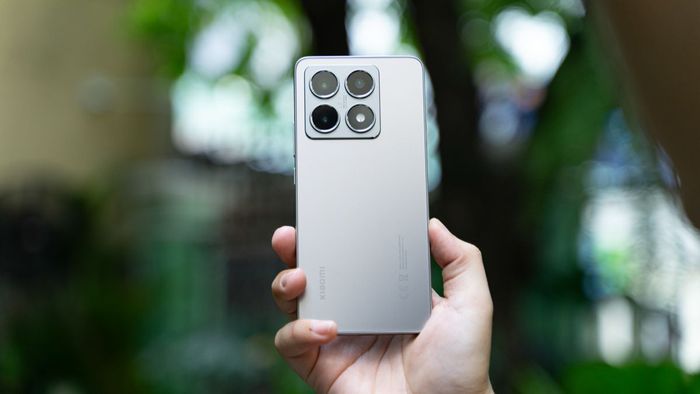 Những thói quen xấu làm tăng nguy cơ điện thoại bị nước xâm nhập 2