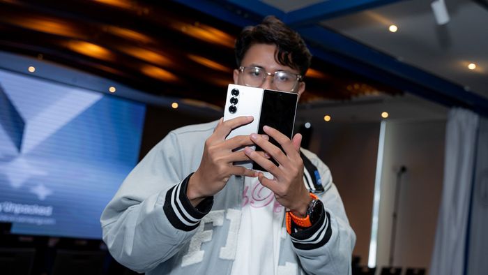 Samsung không có dự định phát hành Galaxy Z Fold phiên bản giá rẻ