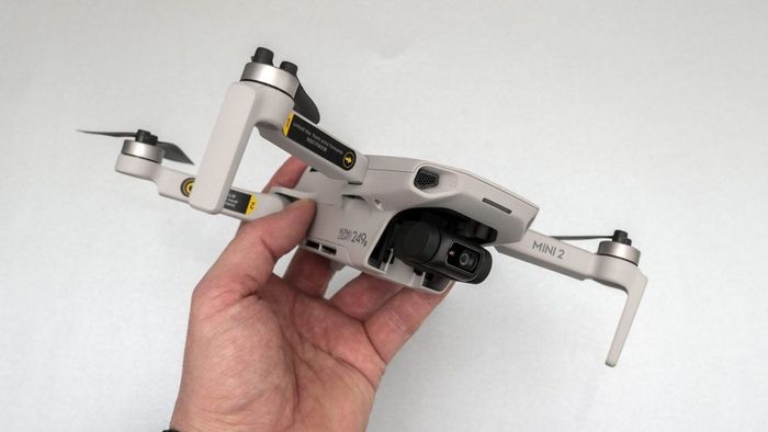 Thời lượng pin của DJI Mini 2 SE và Mini 2