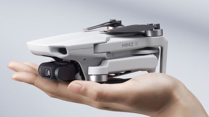 So sánh thiết kế của DJI Mini 2 SE và Mini 2