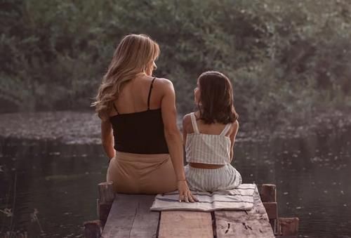 Các cặp mẹ và con gái ăn ý nhất