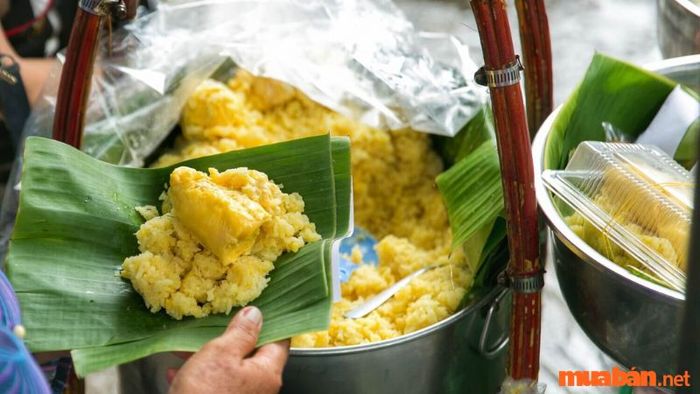 Xôi vò – món ngon ngày Tết với sự mềm mại và hương vị thơm ngon.