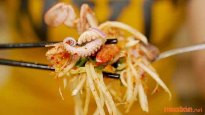 Chatuchak - Gỏi bạch tuộc nhỏ