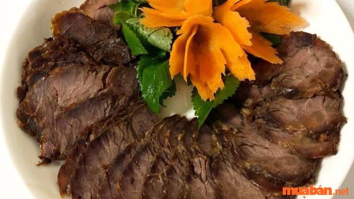 Bò kho mật mía là món ăn đặc trưng của người dân xứ Nghệ