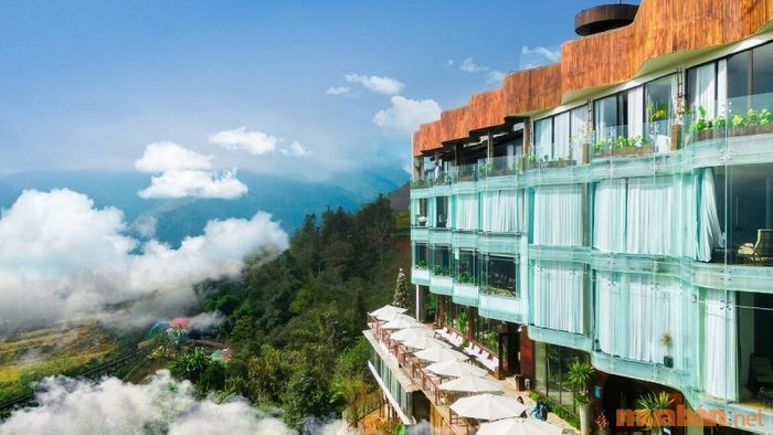 Khách sạn Viettrekking Sapa nằm gần đèo Ô Quy Hồ