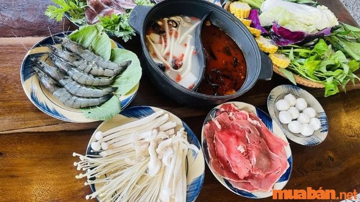 Tối nên ăn gì ở Đà Lạt - Tiệm lẩu Thương