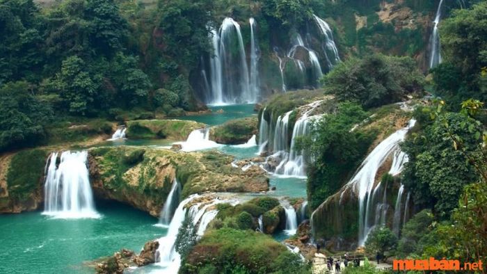 Khám phá vẻ đẹp hoang sơ như chốn tiên của thác