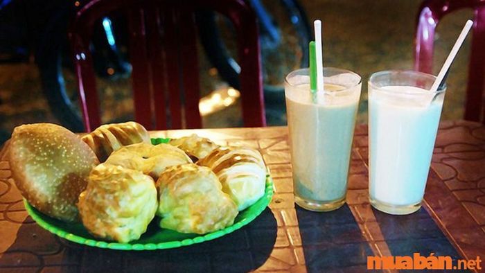 Ăn gì ở Đà Lạt? Thưởng thức sữa đậu nành béo ngậy để sưởi ấm lòng