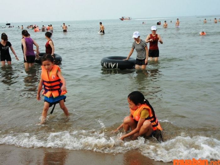 Lưu ý an toàn khi tắm biển
