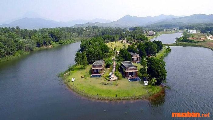 Vĩnh Phúc có gì thú vị? Đầm Vạc