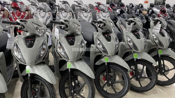 Chi phí thay đèn xe Vision là bao nhiêu?