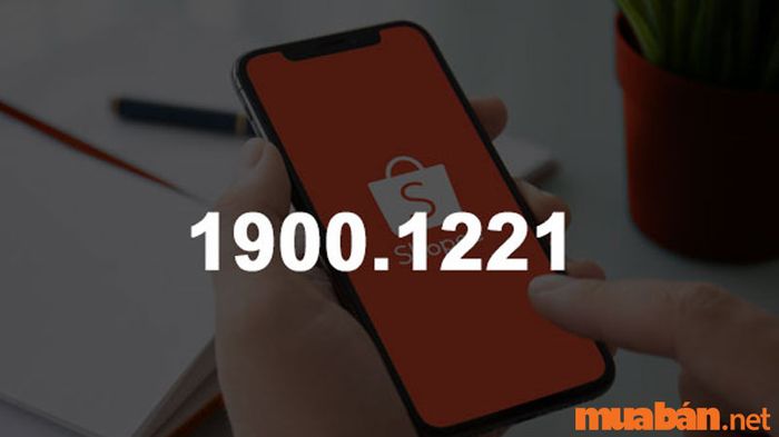 Gọi hotline để yêu cầu hỗ trợ khắc phục lỗi M02
