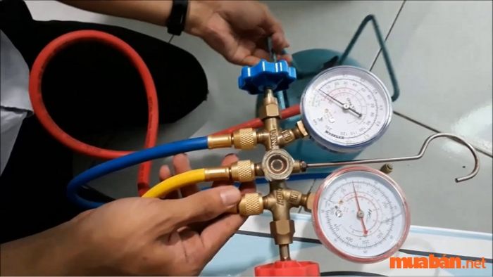 Máy lạnh Reetech báo lỗi E3 - Nguyên nhân do thiếu gas