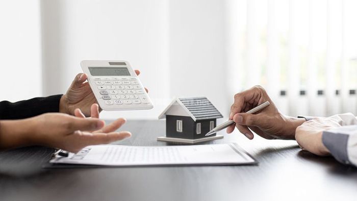 Những điều cần lưu ý để xây dựng nhà mặt tiền nhà ống 2 tầng vừa đẹp vừa tiết kiệm