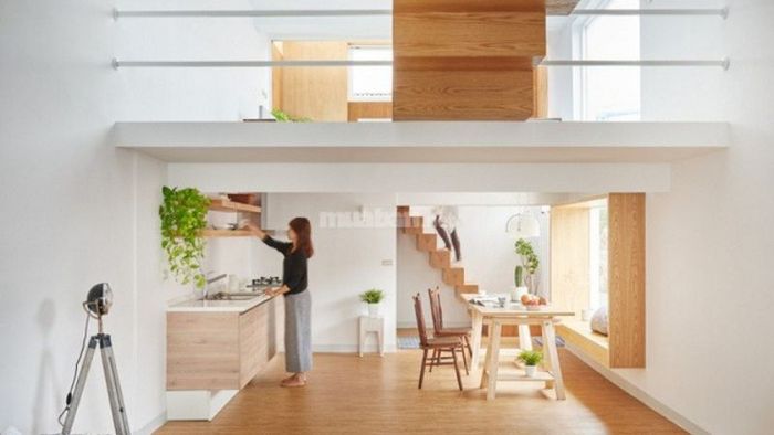 Nhà gác lửng 3 phòng ngủ nội thất gỗ tự nhiên