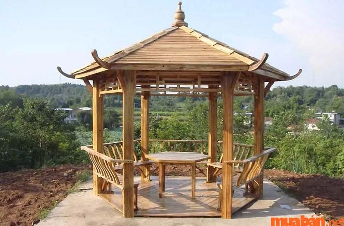 Mẫu nhà lục giác cỡ trung với mái đao